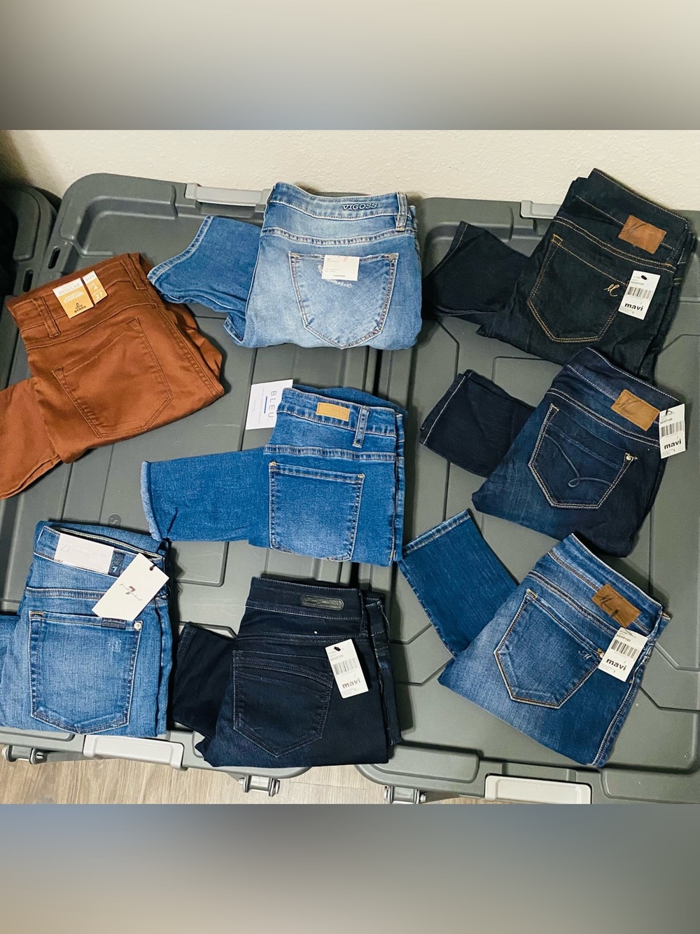 Designer Jeans 👀 8 Piece Bundle👀